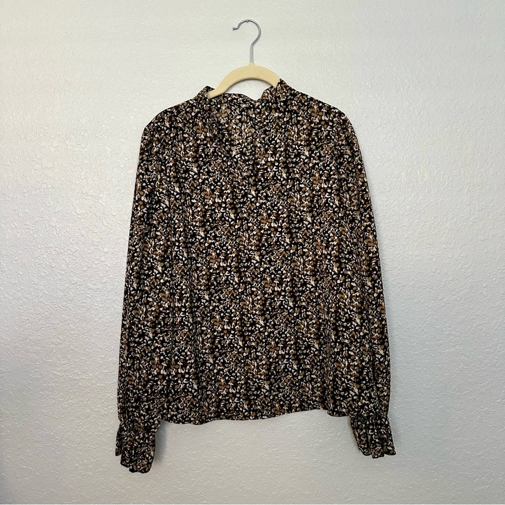 🌟 $10 or Less + BOGO on Sale Items! 🌟 NWOT SHEIN Women’s Blouse